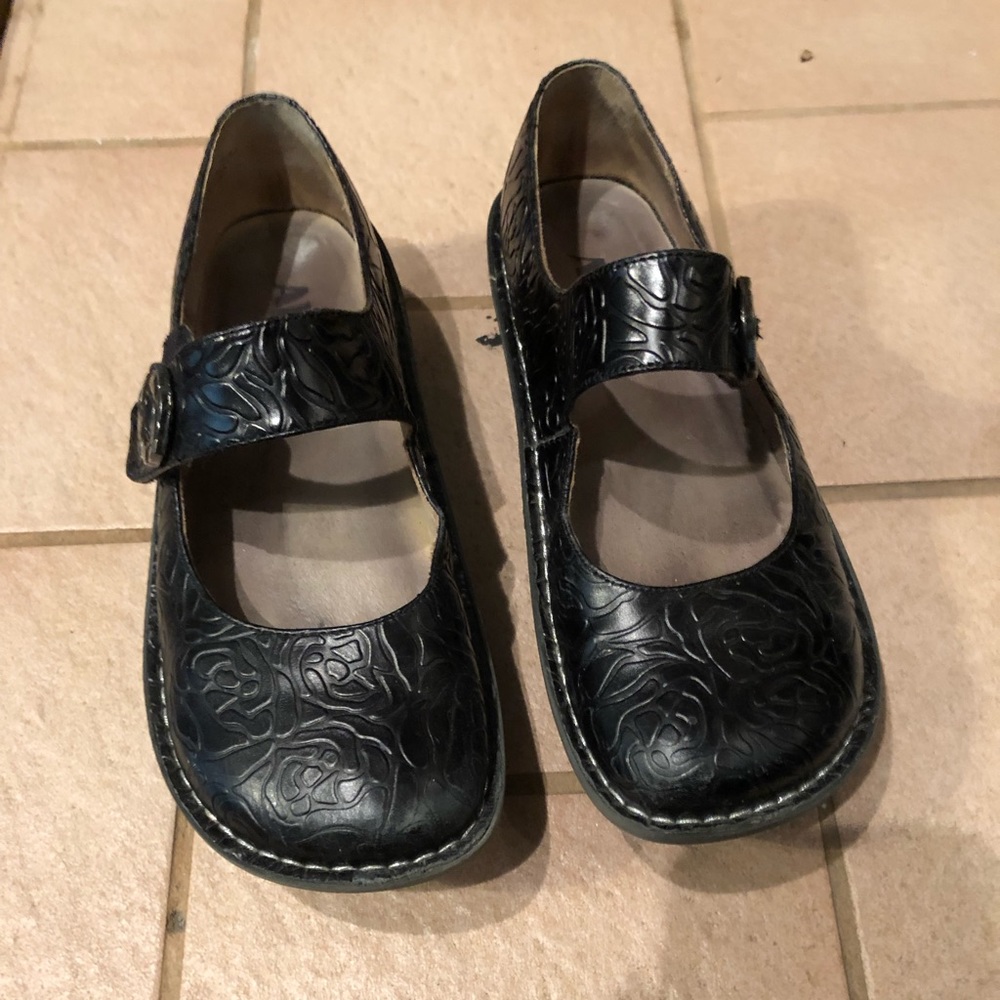 ALEGRIA SHOES ALMOST NEW